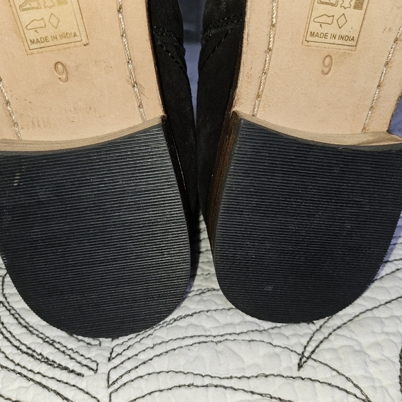NWOB EUC Oobash Shari Chelsea Suede Boot Black Women Size 9 - Picture 12 of 13